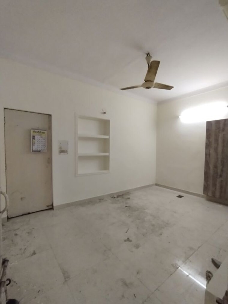 Room, green park 3 Bedroom 1800 Sq.Ft. Builder Floor In Green Park Delhi 10137682
