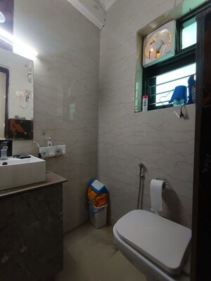 Bathroom in 4 BHK Builder Floor at Green Fields Colony – for Rent