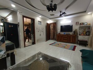 Bedroom in 4 BHK Builder Floor at Green Fields Colony – for Rent