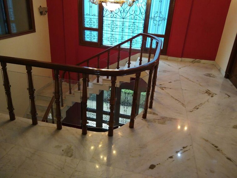  Parking, sector 45 6+ Bedroom 8000 Sq.Ft. Villa In Sector 45 Gurgaon 10137727