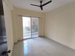 2 BHK Apartment For Sale in Signature The Serenas
