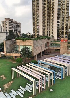3.5 BHK + Servant Room Apartment For Rent in Unitech Uniworld Gardens