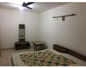 Bedroom in 1 RK Builder Floor at Sector 19 – for Rent