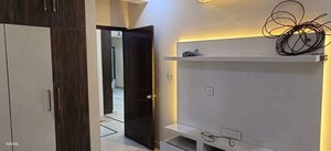 Furnished Amenities in 4 BHK Apartment at Dwarka – for Rent