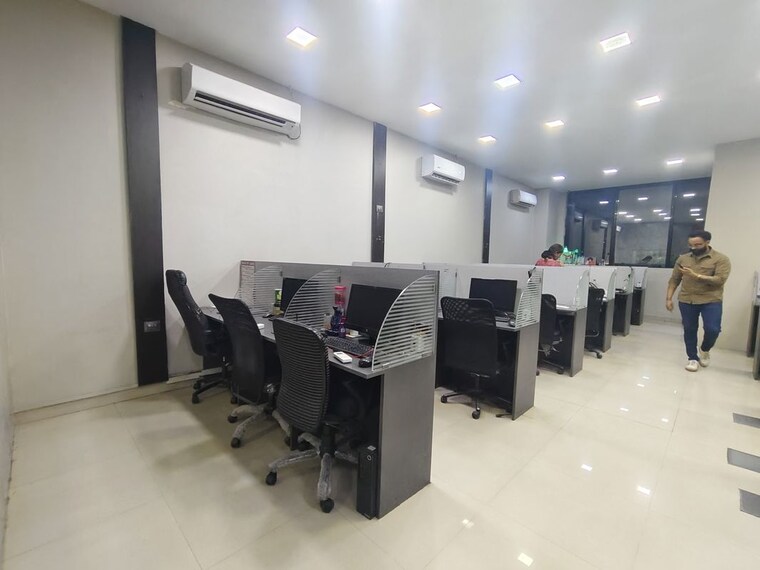 Team Area, kalpataru-plaza Commercial Office Space 800 Sq.Ft. In Malad West Mumbai 10137755