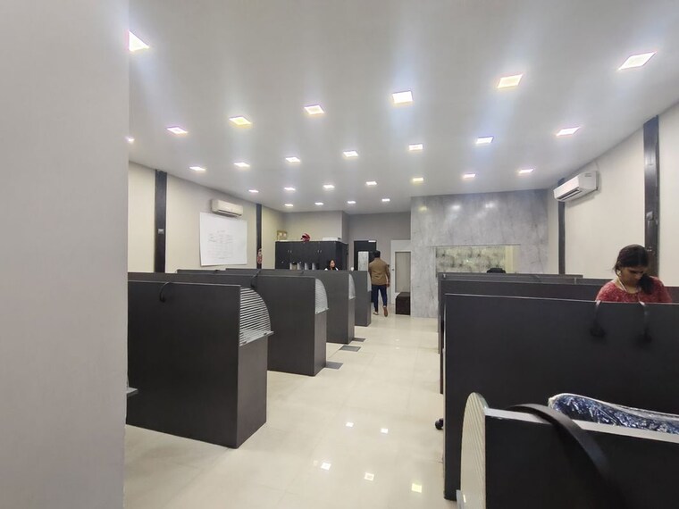 Team Area, kalpataru-plaza Commercial Office Space 800 Sq.Ft. In Malad West Mumbai 10137755