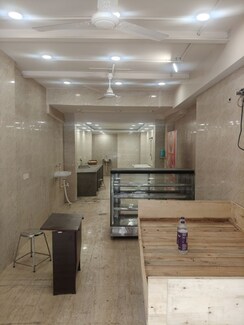 Retail Shop For Rent in Bhogal
