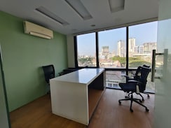 Office Space For Rent in Knox Plaza