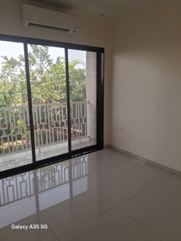 Room, deep-sky 1 Bedroom 444 Sq.Ft. Apartment In Vasai East Palghar 10137766