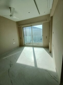 3.5 BHK Apartment For Rent in Lotus Lotus Link Square