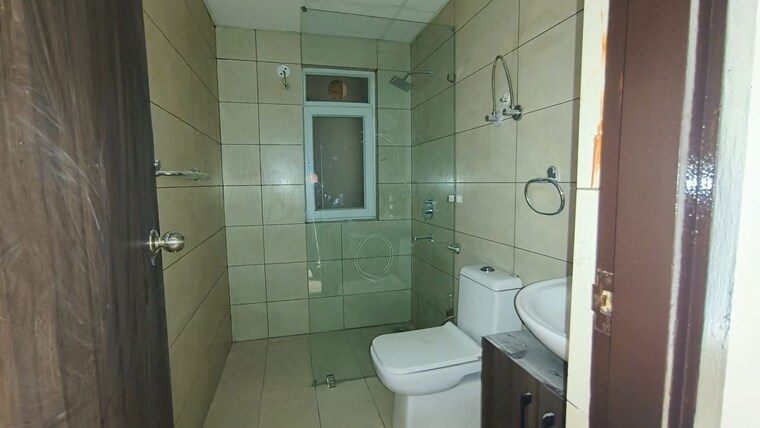 Bathroom, tata-eureka-park 3 Bedroom 1575 Sq.Ft. Apartment In Sector 150 Noida 10137779