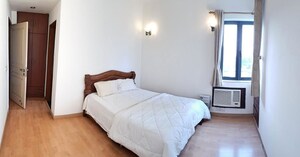 Bedroom in 3.5 BHK Apartment at Unitech Uniworld Gardens, Sector 47 – for Rent