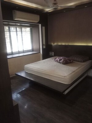 Bedroom in 3 BHK Apartment at Meena Towers Apartment, Chembur – for Rent