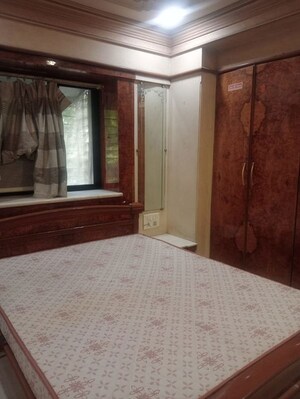 Bedroom in 3 BHK Apartment at Meena Towers Apartment, Chembur – for Rent