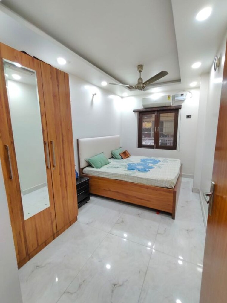 Bedroom, vasant kunj 3 Bedroom 1700 Sq.Ft. Apartment In Vasant Kunj Delhi 10137809
