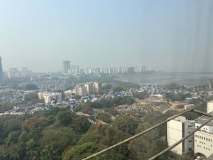 6 BHK Penthouse For Sale in Oberoi Three Sixty West, Worli
