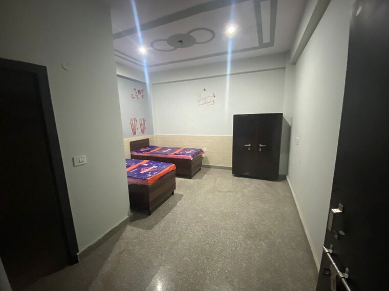 Master Bedroom, chhalera Pg For Boys & Girls In Chhalera 10137796