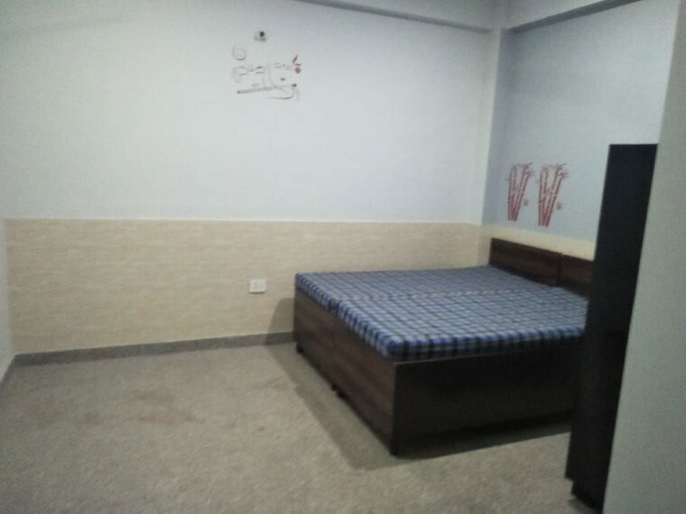Bedroom, chhalera Pg For Boys & Girls In Chhalera 10137796
