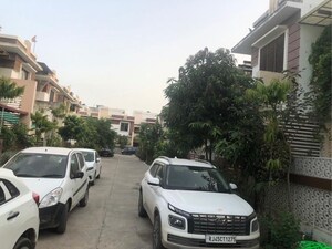 Parking in 6+ BHK Villa at Felicity Malhotras Select Homes, Sirsi Road – for Sale