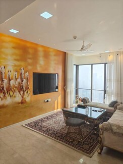 2 BHK + Study Room Apartment For Rent in Lodha The Park