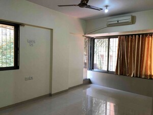 Room in 2 BHK Apartment at Chembur – for Rent