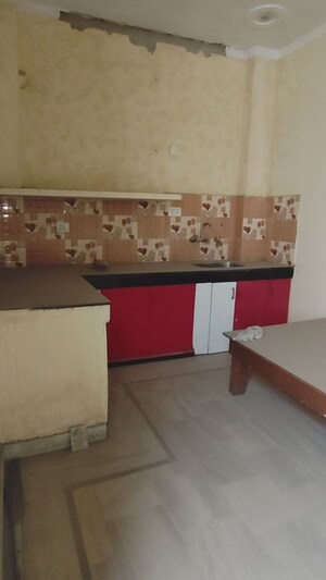 Kitchen in 1.5 BHK Builder Floor at Buddhi Vihar – for Rent