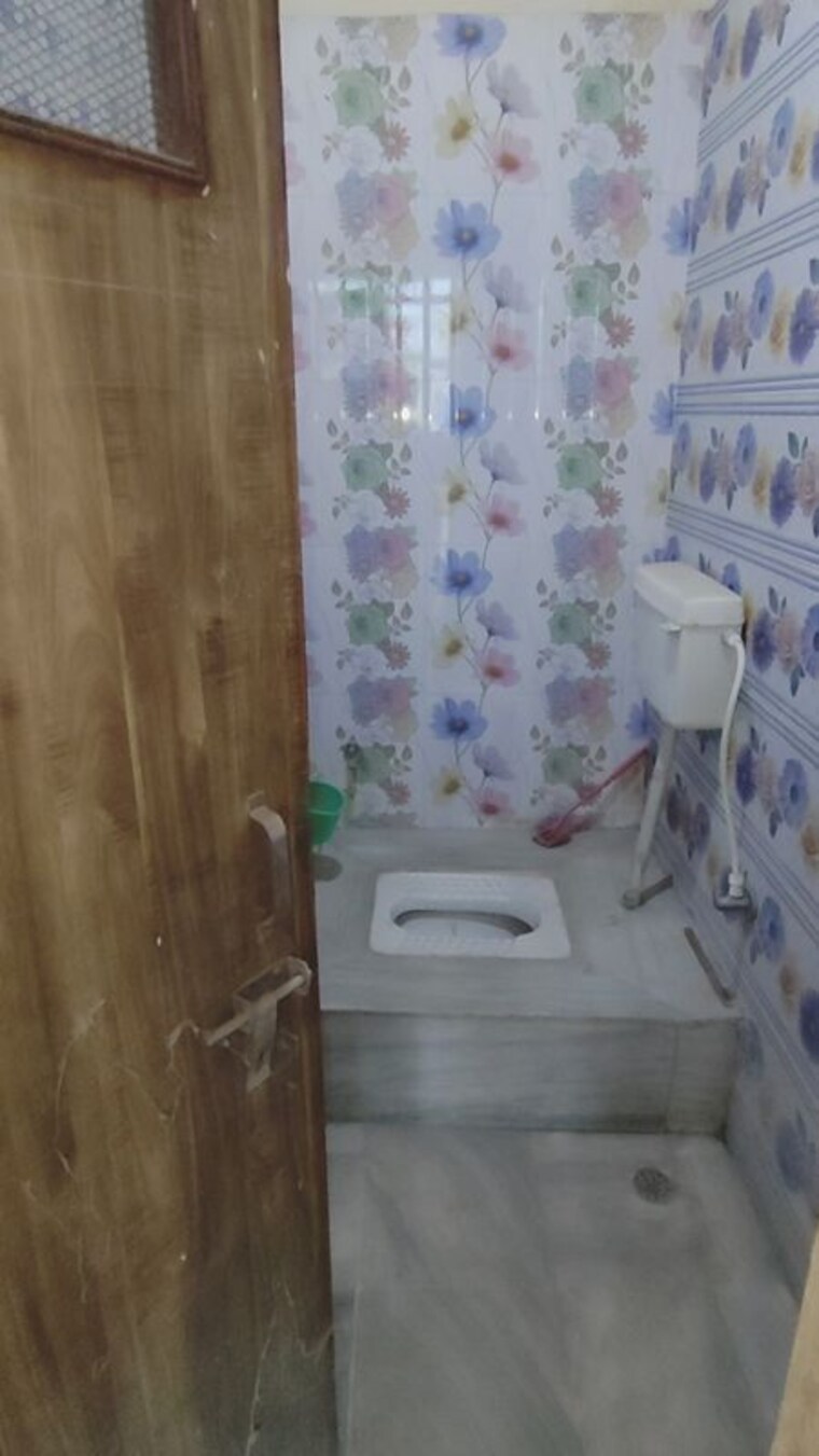 Bathroom, buddhi vihar 1.5 Bedroom 75 Sq.Mt. Builder Floor In Buddhi Vihar Moradabad 10137909