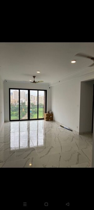 Room in 2 BHK Apartment at Risland The Icon, Dhokali – for Rent