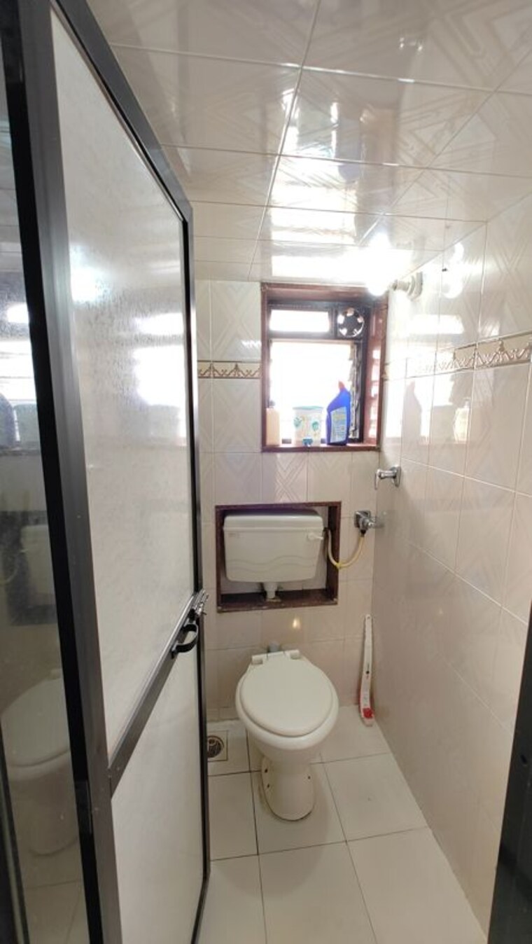 Bathroom, zenith-chs-andheri-east 1 Bedroom 456 Sq.Ft. Apartment In Andheri East Mumbai 10137975