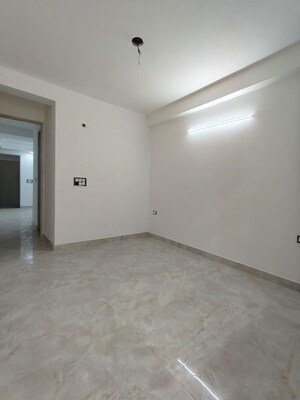 Room in 1 BHK Builder Floor at Neb Sarai – for Rent
