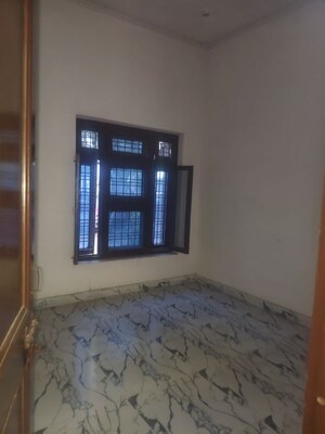 Room in 2 BHK Builder Floor at Buddhi Vihar – for Rent