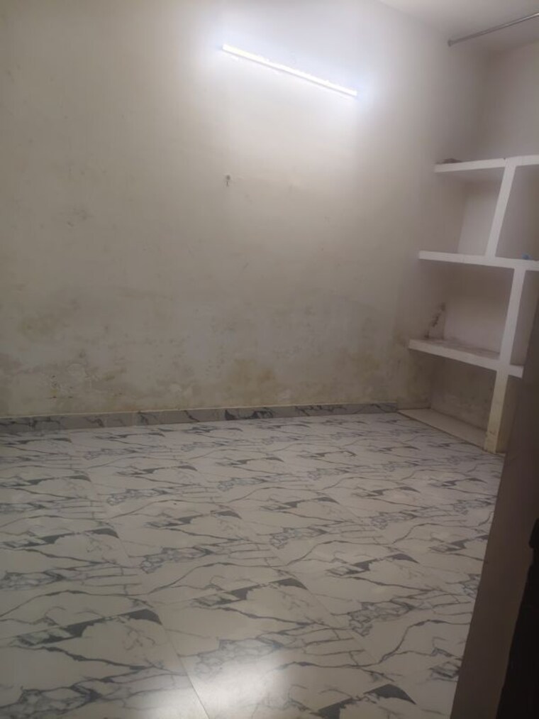Room, buddhi vihar 2 Bedroom 60 Sq.Mt. Builder Floor In Buddhi Vihar Moradabad 10137981