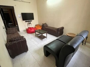 Master Bedroom in 1 BHK Independent House at Gomti Nagar – for Rent