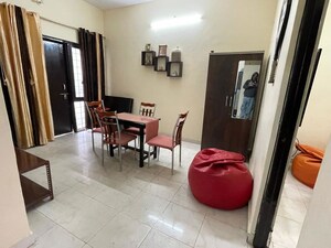 Living Room in 1 BHK Independent House at Gomti Nagar – for Rent
