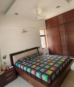  Pg For Rent in Vineet Khand