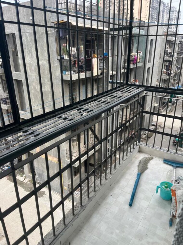 Balcony, shree-ram-apartments 1 Bedroom 525 Sq.Ft. Apartment In Sector 118 Noida 10137997