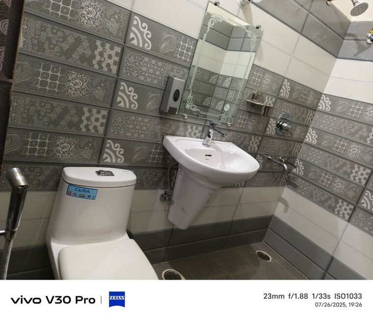 Master Bedroom, gomti nagar 1 Bedroom 1500 Sq.Ft. Independent House In Gomti Nagar Lucknow 10138020