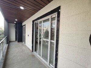 Room in 3 BHK Builder Floor at Green Fields Colony – for Rent