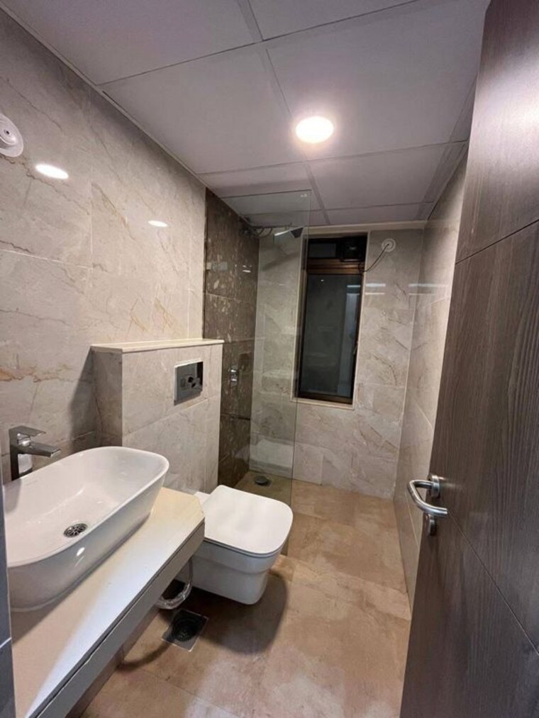 Bathroom, empire-towers 2 Bedroom 750 Sq.Ft. Apartment In Goregaon East Mumbai 10138017