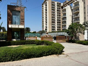  Shop – Exterior View View at Puri Anand Villas Phase II, Sector 81 - for Rent