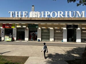  Shop – Exterior View View at Puri Anand Villas Phase II, Sector 81 - for Rent