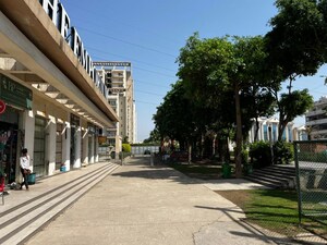  Shop – Exterior View View at Puri Anand Villas Phase II, Sector 81 - for Rent