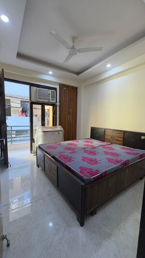 Bedroom in 2 BHK Builder Floor at Palm Residency Chhatarpur, Chattarpur – for Rent