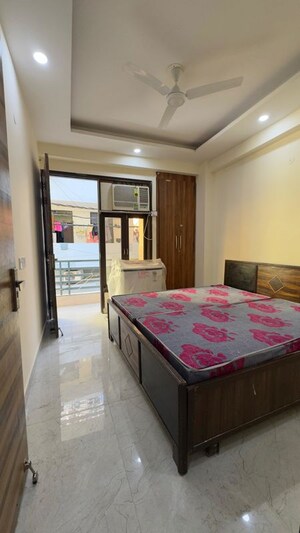 Bedroom in 2 BHK Builder Floor at Palm Residency Chhatarpur, Chattarpur – for Rent