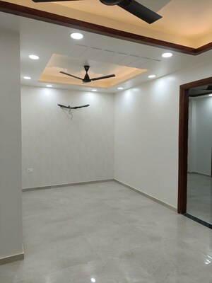 Room in 2 BHK Builder Floor at Rps Palms, Sector 88 – for Sale