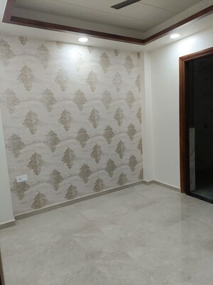 Room in 2 BHK Builder Floor at Rps Palms, Sector 88 – for Sale