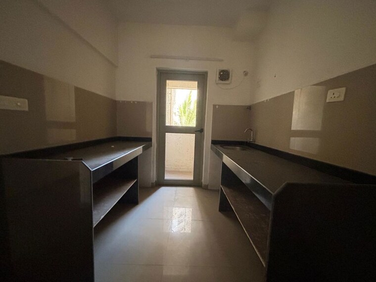 Kitchen, lodha-casa-rio-gold 1.5 Bedroom 686 Sq.Ft. Apartment In Dombivli East Thane 10138057
