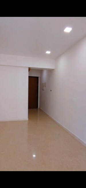 Room in 3 BHK Apartment at Ekta Tripolis, Goregaon West – for Sale