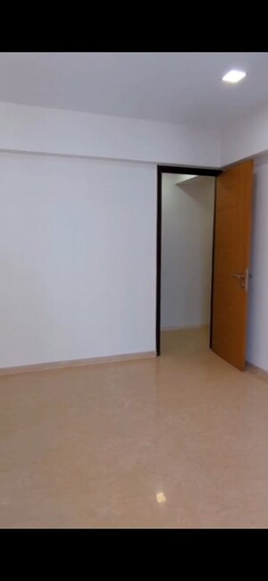 Room in 3 BHK Apartment at Ekta Tripolis, Goregaon West – for Sale