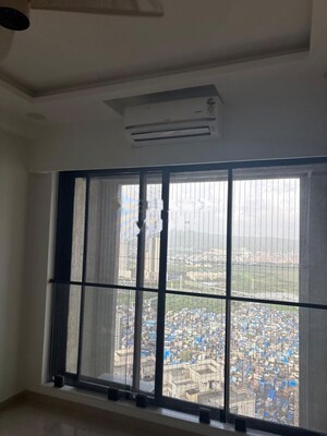 Room in 2 BHK Apartment at Dosti Eastern Bay, Wadala – for Rent